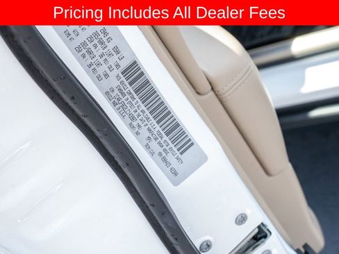 Used 2020 Jeep Grand Cherokee Limited w/ Premium Lighting Group AWD/4WD image 15