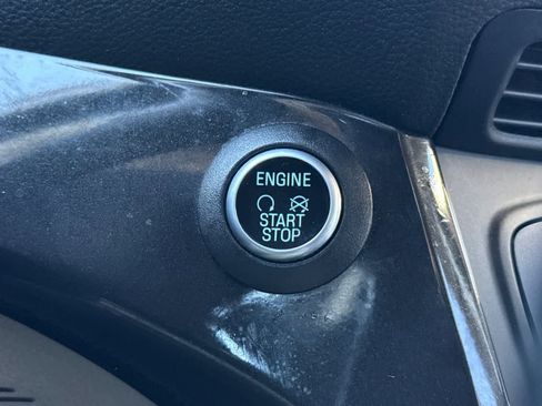 Certified 2017 Ford Escape Titanium w/ Equipment Group 301A image 22