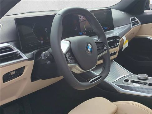 Used 2026 BMW 330i Sedan w/ Convenience Package RWD image 9
