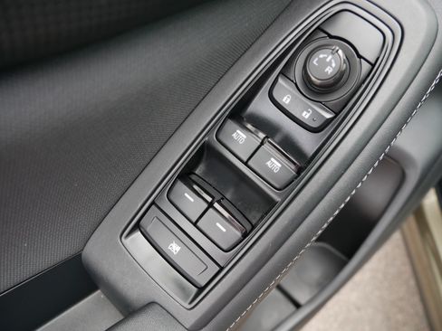 Used 2023 Subaru Forester Premium AWD/4WD image 19