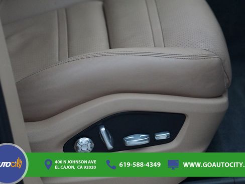 Used 2020 Porsche Cayenne AWD/4WD image 16