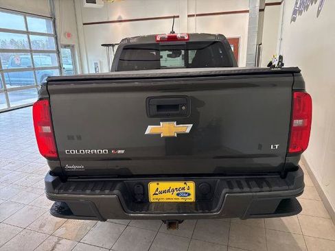 Used 2018 Chevrolet Colorado LT w/ LT Convenience Package AWD/4WD image 4