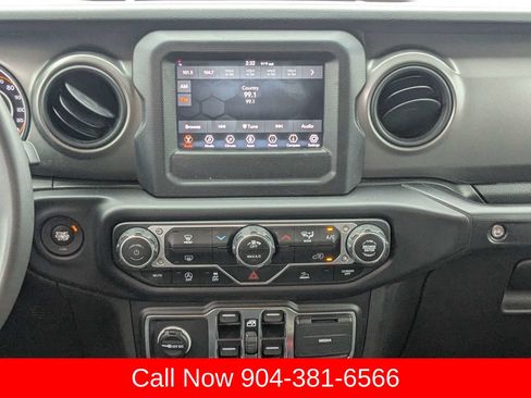 Used 2023 Jeep Wrangler Unlimited Sport AWD/4WD image 17