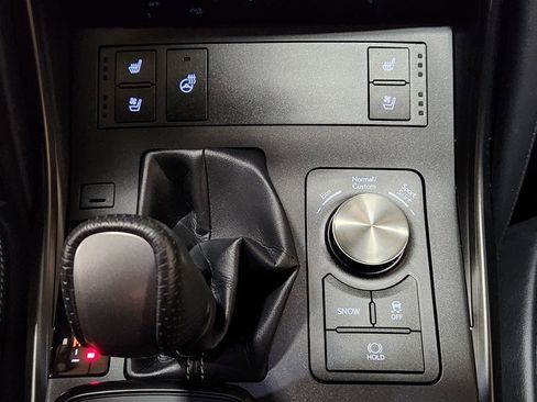 Used 2023 Lexus IS 500 image 39