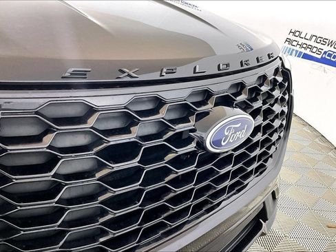 Used 2025 Ford Explorer ST-Line AWD/4WD image 24
