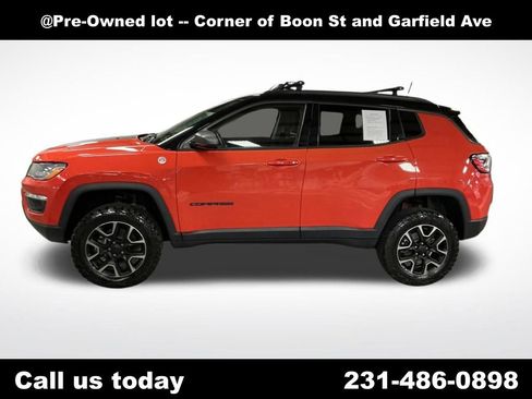 Used 2019 Jeep Compass Trailhawk image 2