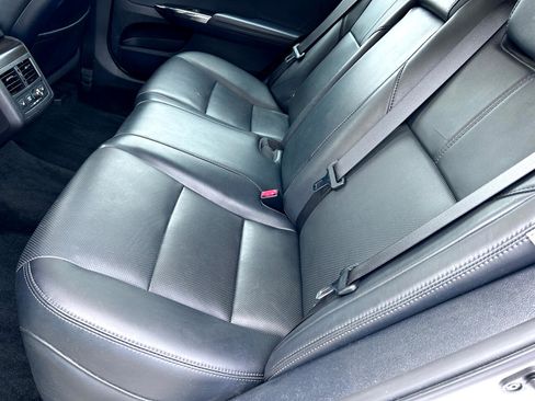 Used 2018 Toyota Avalon XLE Premium image 15