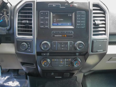 Used 2016 Ford F150 XLT AWD/4WD image 24