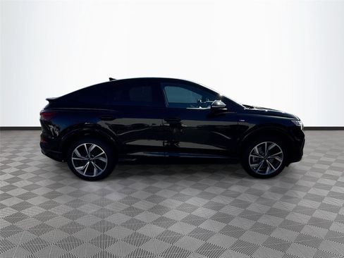 Certified 2023 Audi Q4 e-tron Prestige w/ Black Optic Package image 8