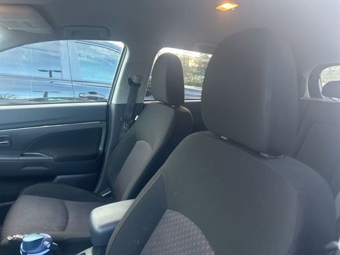 Used 2017 Mitsubishi Outlander Sport LE image 8