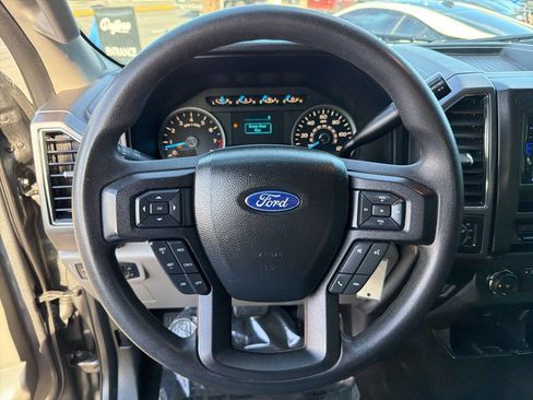 Used 2017 Ford F150 XLT image 32