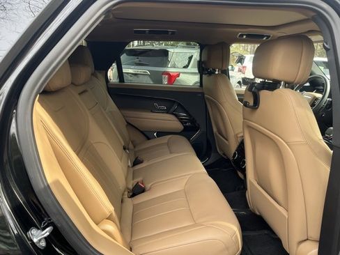 Certified 2025 Land Rover Range Rover Sport SE image 13