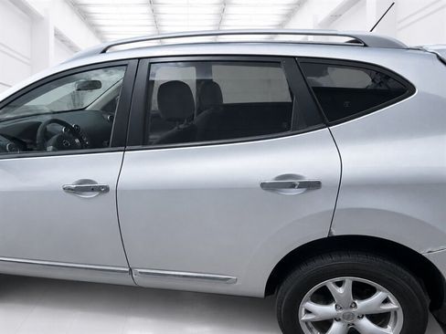 Used 2011 Nissan Rogue SV AWD/4WD image 21