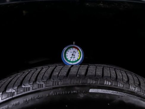 Used 2024 GMC Yukon XL Denali image 54