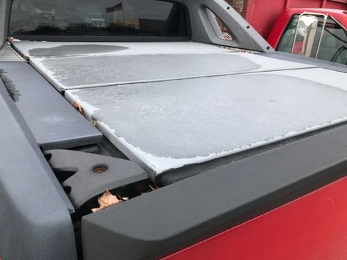 Used 2003 Chevrolet Avalanche 4x4 w/ Suspension Package, Off-Road image 5