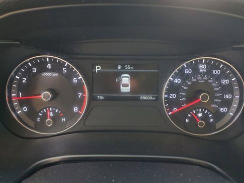 Used 2022 Kia Forte LXS w/ LXS Technology Package image 17