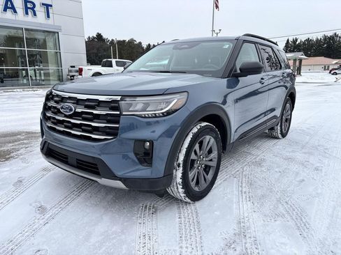 New 2026 Ford Explorer Active w/ Active Comfort Package image 7