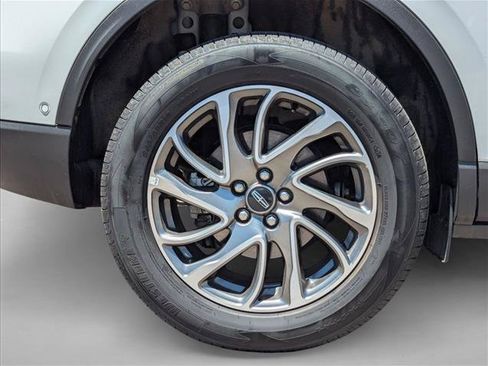 Used 2021 Lincoln Corsair AWD image 23