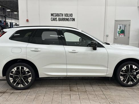 New 2026 Volvo XC60 T8 Plus w/ Protection Package Premier image 4