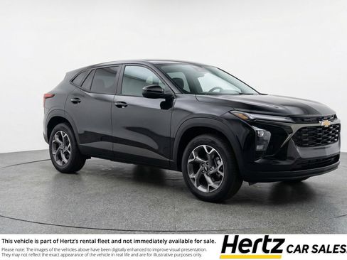 Used 2025 Chevrolet Trax LT w/ LT Convenience Package image 1