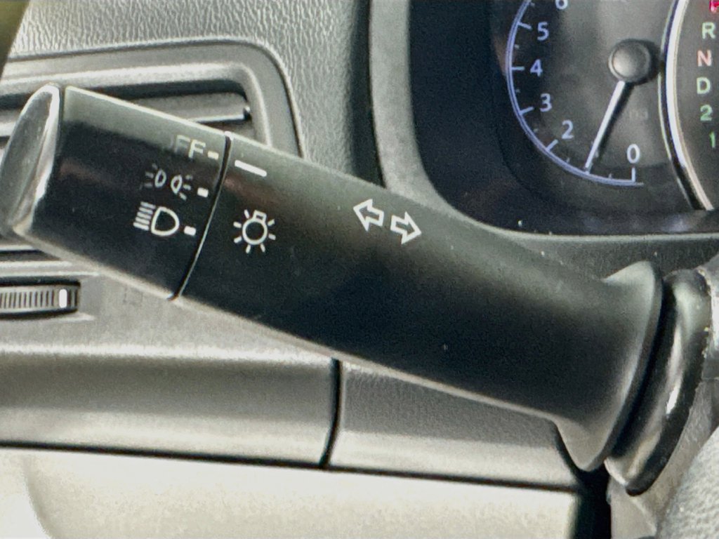Used 2013 Honda CR-V LX image 13