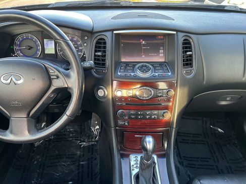 Used 2014 INFINITI QX50 Journey w/ Premium Package image 30