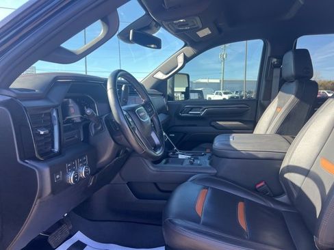 Used 2024 GMC Sierra 2500 AT4 w/ AT4 Preferred Package image 14