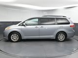 Used 2014 Toyota Sienna XLE image 5