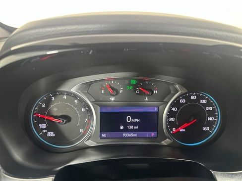 Used 2022 Chevrolet Traverse LT w/ Midnight/Sport Edition AWD/4WD image 31