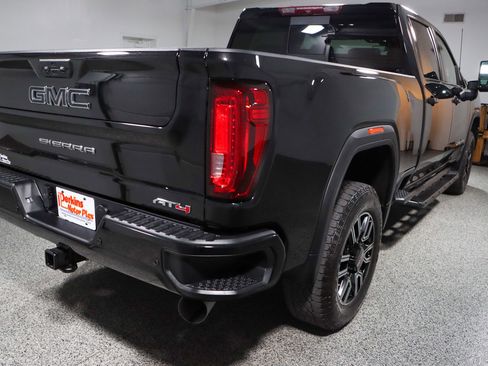 Used 2023 GMC Sierra 2500 AT4 w/ AT4 Preferred Package image 7