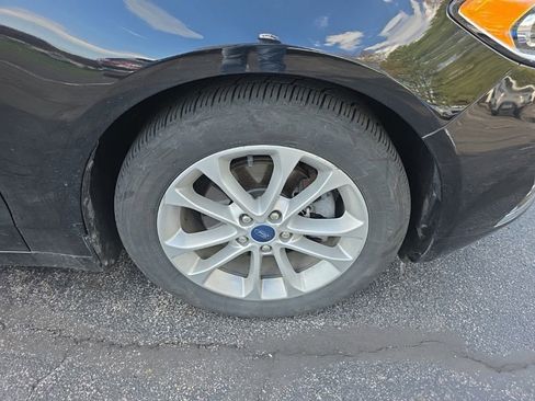 Used 2019 Ford Fusion SEL FWD image 10
