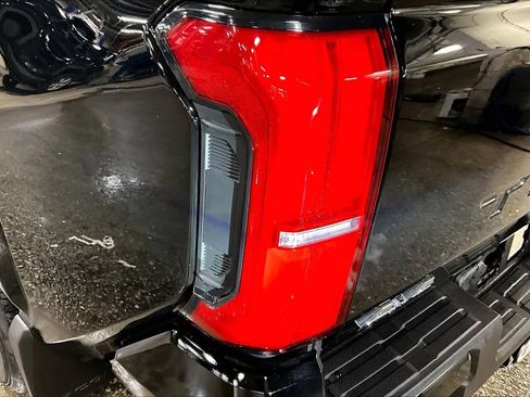 Certified 2025 Toyota Tacoma SR5 image 26