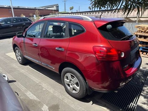 Used 2015 Nissan Rogue S w/ Convenience Package FWD image 4