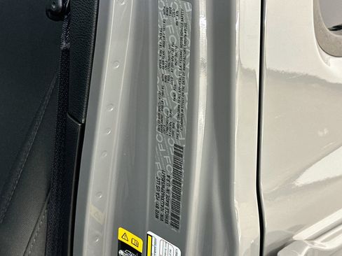 Used 2023 Jeep Wrangler Unlimited w/ 8.4" Radio Group AWD/4WD image 12