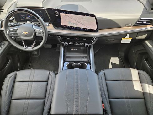 New 2026 Chevrolet Suburban High Country AWD/4WD image 19