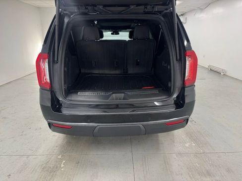 Used 2023 GMC Yukon XL AT4 w/ AT4 Premium Package image 7