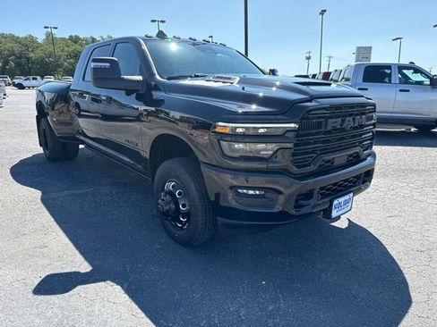 New 2026 RAM 3500 Laramie AWD/4WD image 7