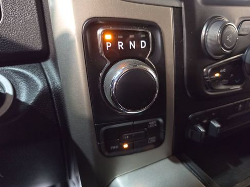 Used 2019 RAM 1500 Classic SLT AWD/4WD image 20
