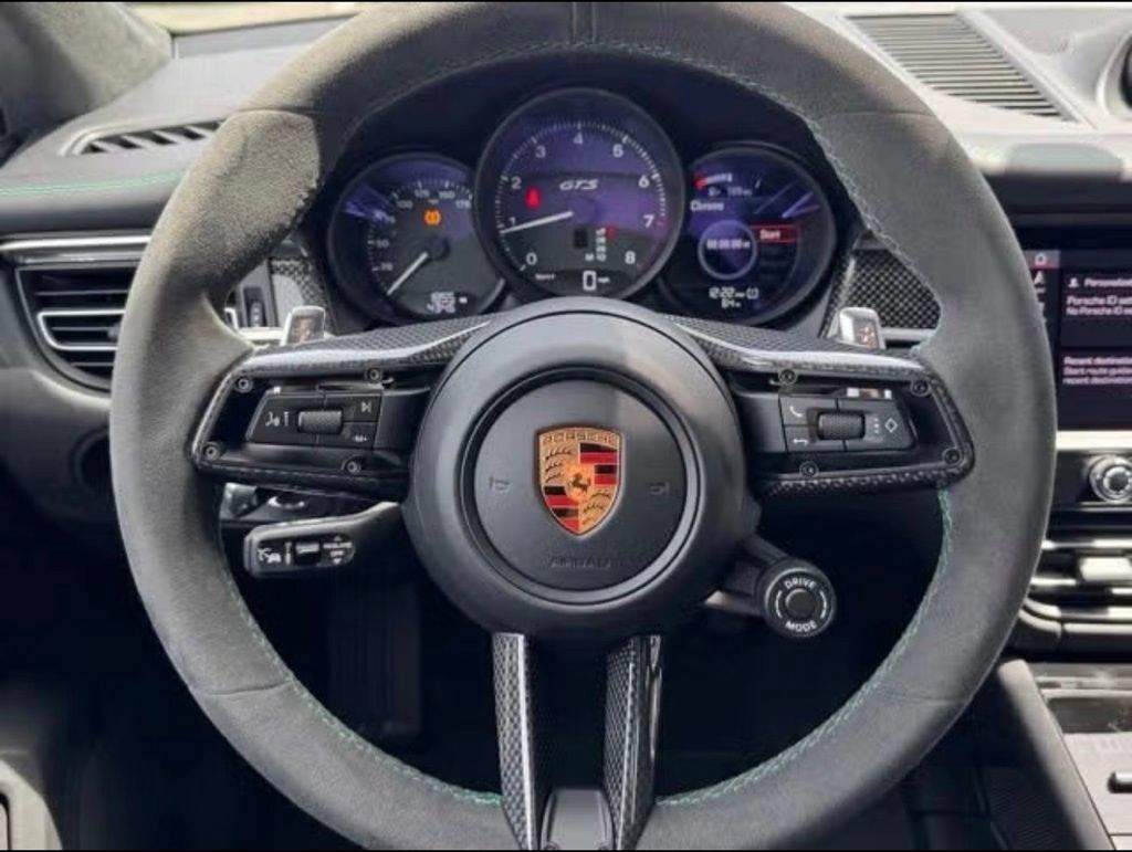 Used 2026 Porsche Macan GTS AWD/4WD image 22