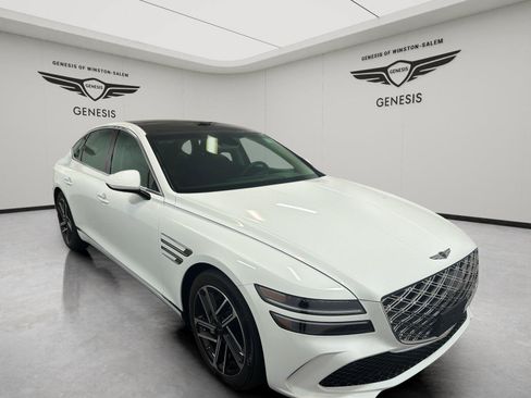 Used 2025 Genesis G80 2.5T Advanced AWD/4WD image 7
