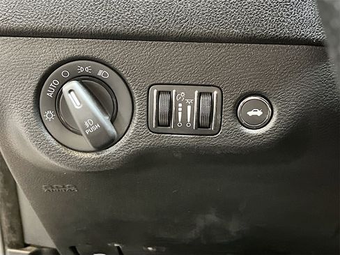 Used 2022 Dodge Charger GT w/ Blacktop Package image 10