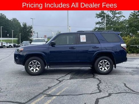 Used 2019 Toyota 4Runner TRD Off-Road AWD/4WD image 3