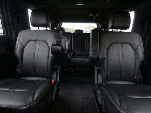 Used 2023 Ford Expedition Max Platinum image 34