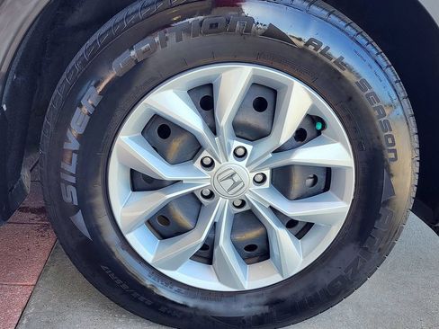 Used 2024 Honda CR-V LX image 4