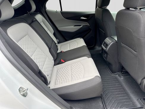 Used 2019 Chevrolet Equinox LT w/ Driver Convenience Package FWD image 24