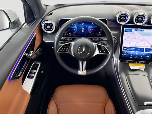 Certified 2026 Mercedes-Benz GLC 300 image 10