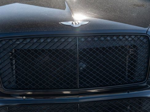 Used 2022 Bentley Bentayga AWD/4WD image 6