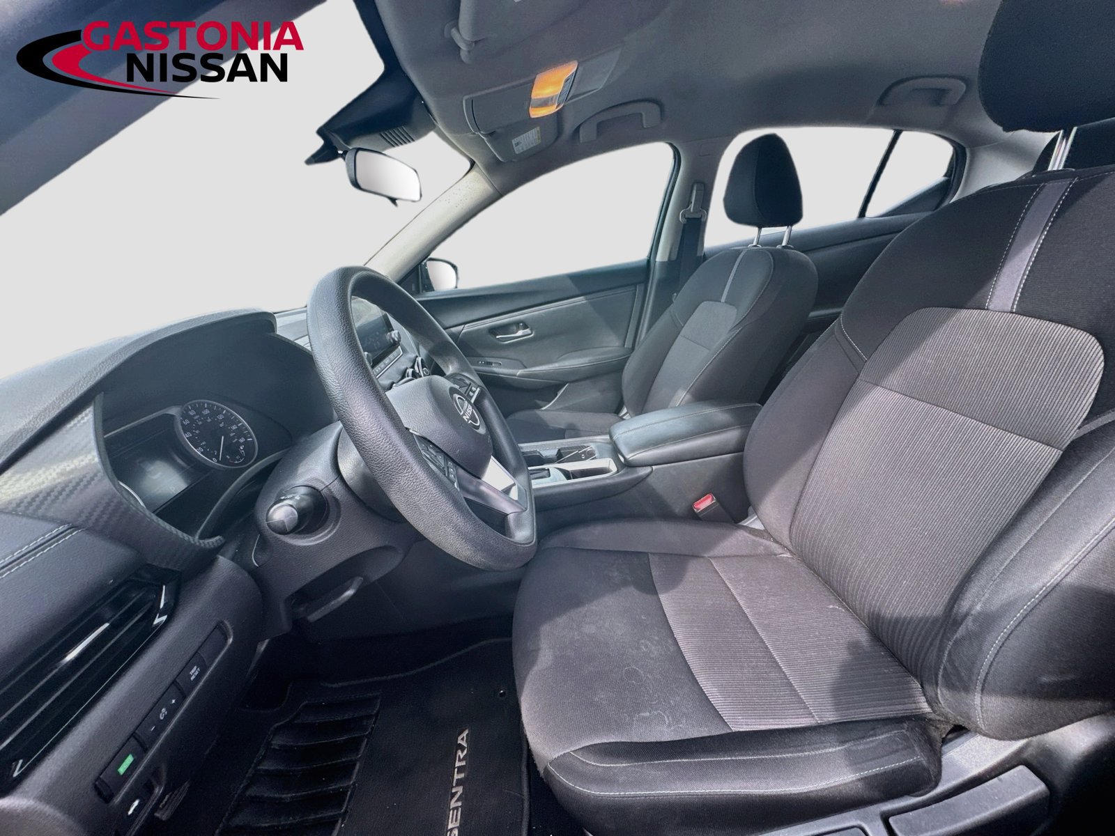 Used 2024 Nissan Sentra SV FWD image 26