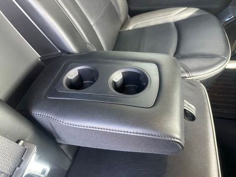 Used 2022 RAM 3500 Limited AWD/4WD image 32