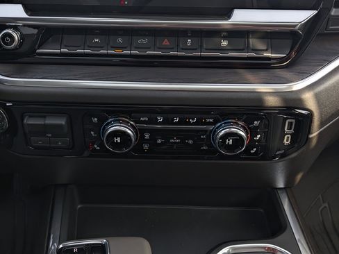 New 2026 GMC Sierra 1500 SLT w/ SLT Premium Package image 27